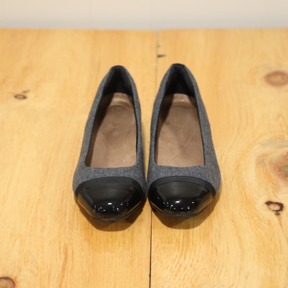 Clarks Wool 1/2” heels